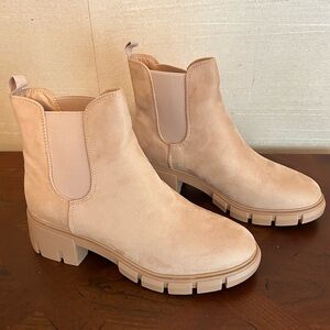 Juliet Holy Women's Lug Sole Platform Ankle Botties, Boots size 7 1/2 NEW